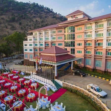 Royal Taunggyi Hotel Екстер'єр фото