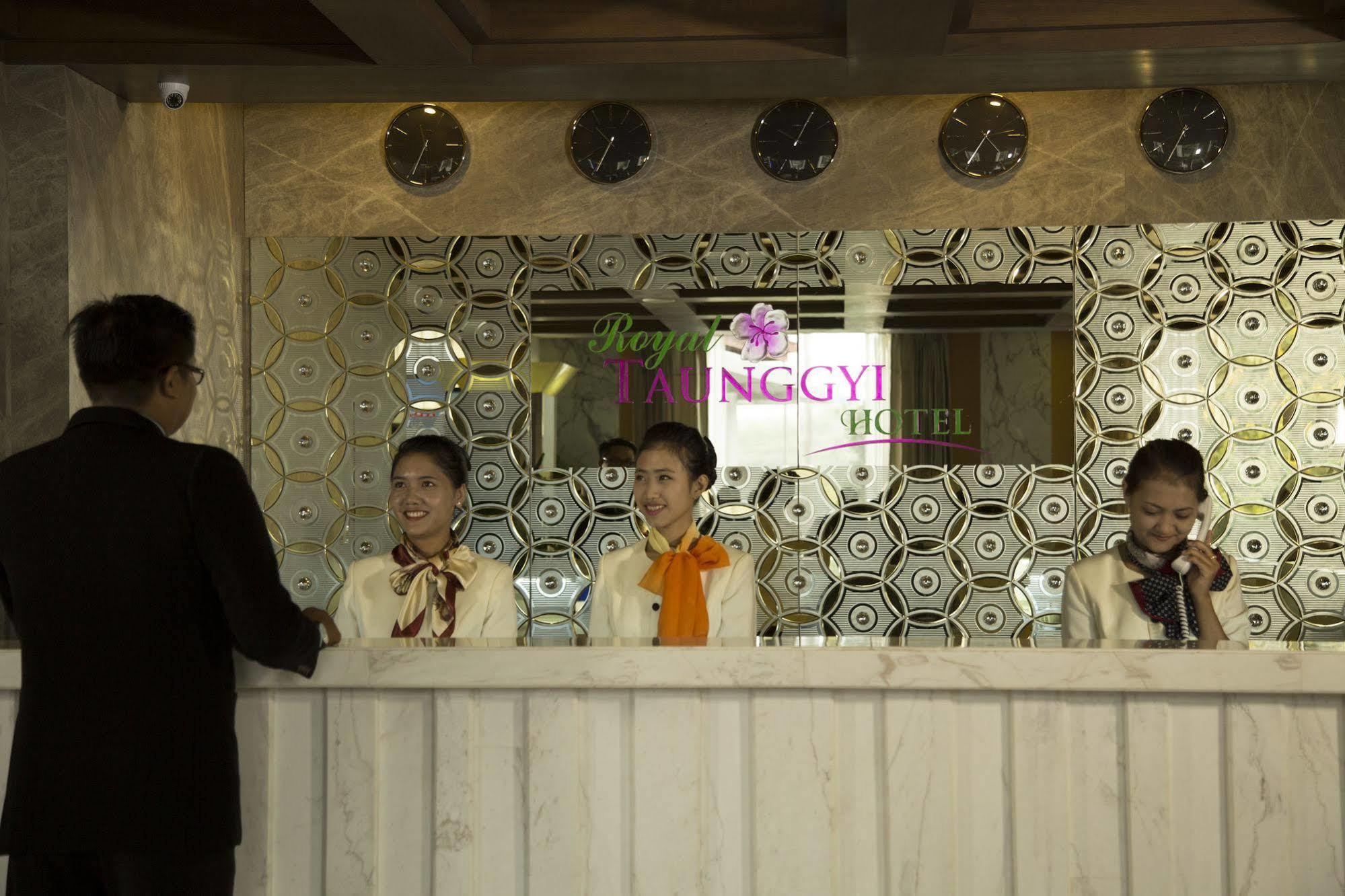 Royal Taunggyi Hotel Екстер'єр фото