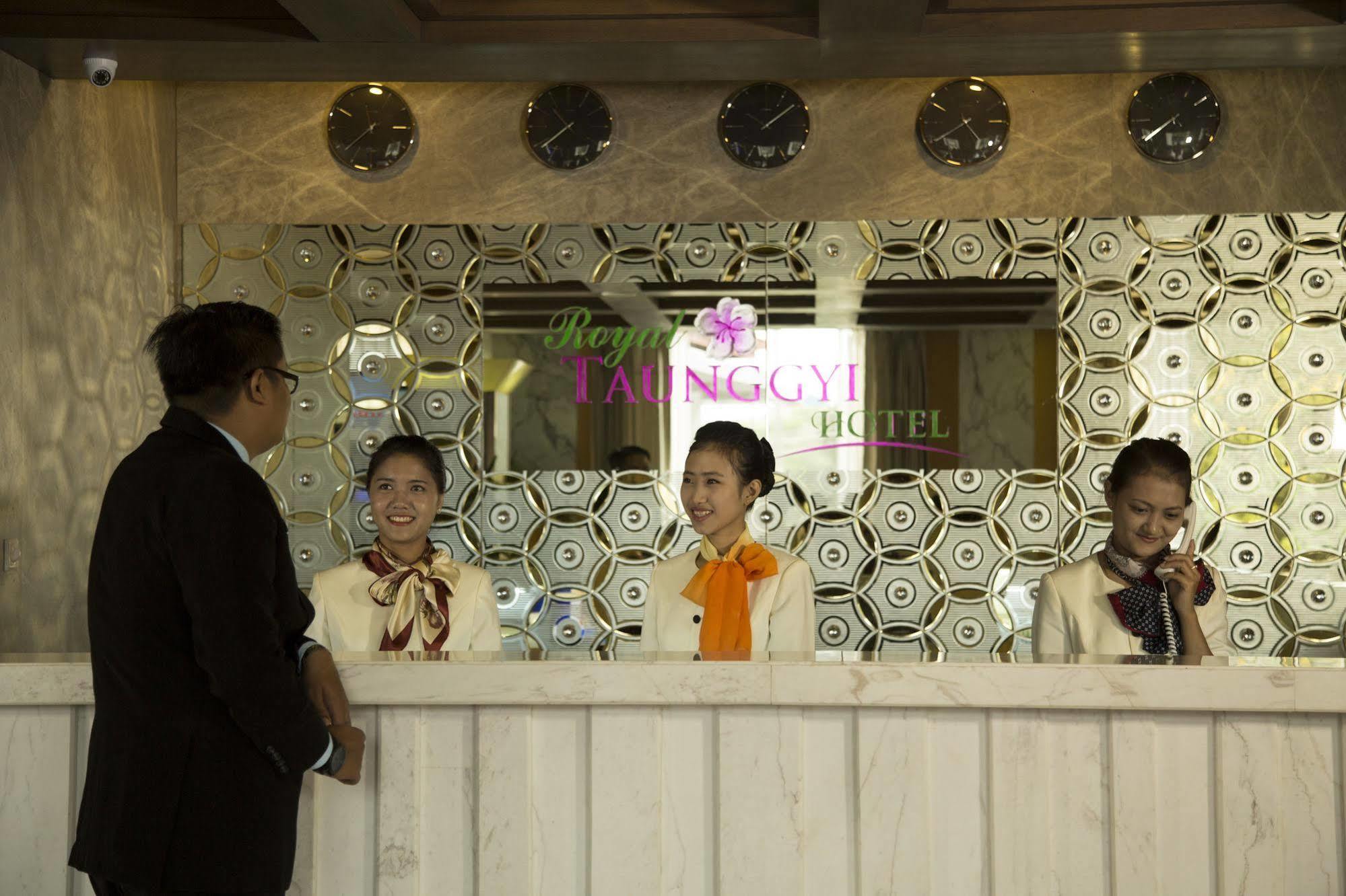 Royal Taunggyi Hotel Екстер'єр фото