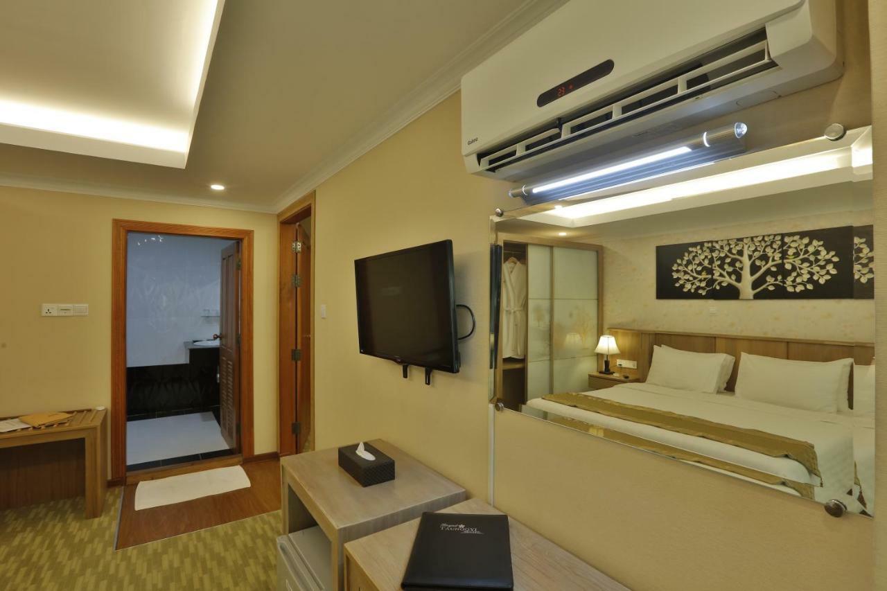 Royal Taunggyi Hotel Екстер'єр фото